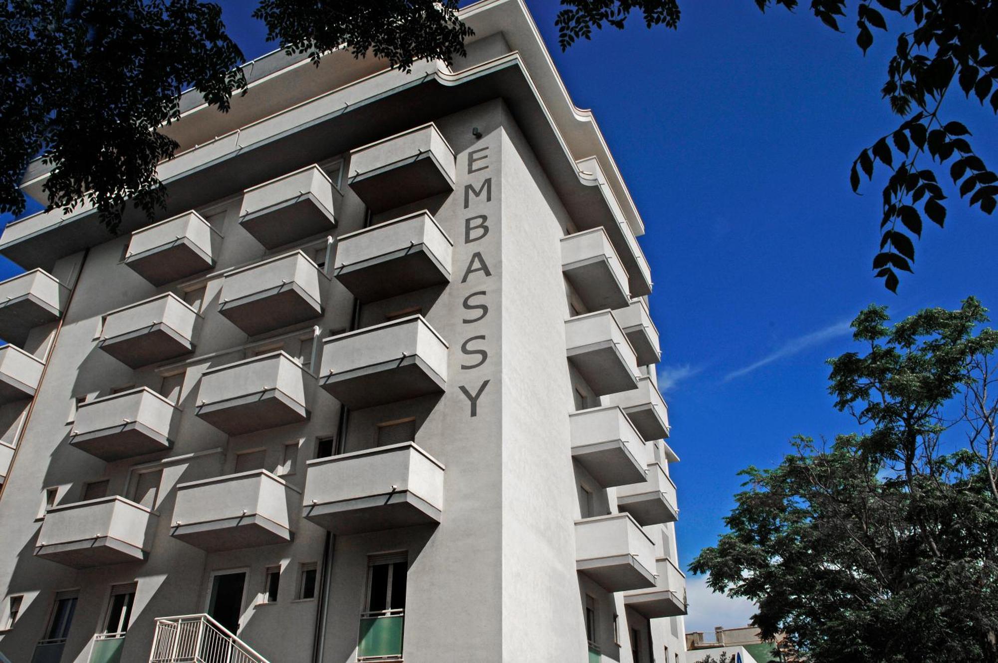 Hotel Embassy Pesaro Esterno foto