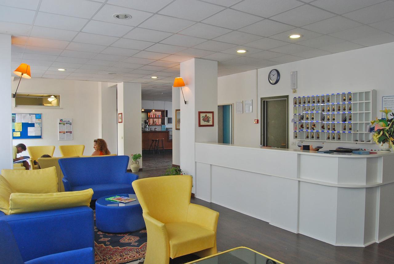 Hotel Embassy Pesaro Esterno foto